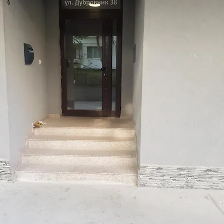 Apartament Wild Walnut Varna