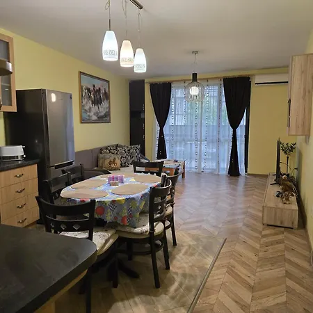 Apartament Wild Walnut