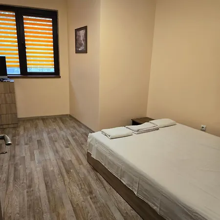 Apartment Wild Walnut Warna