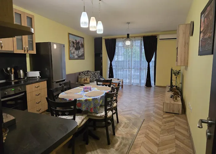 Apartment Wild Walnut